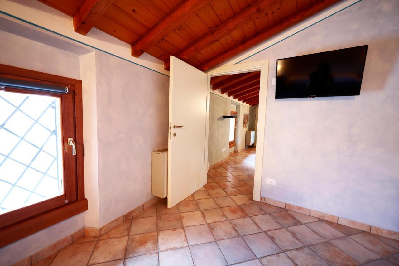 Affittacamere Residenza Del Duca Solferino Esterno foto
